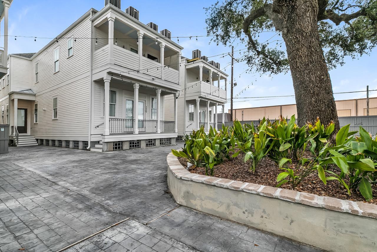 Modern 2Br On Carondelet By Hosteeva Apartment New Orleans Ngoại thất bức ảnh